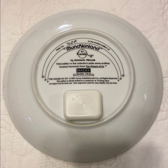 Wizard of Oz Collectible Plate, Limited Ed., Authenticity Certificate, Vintage - Picture 2 of 4